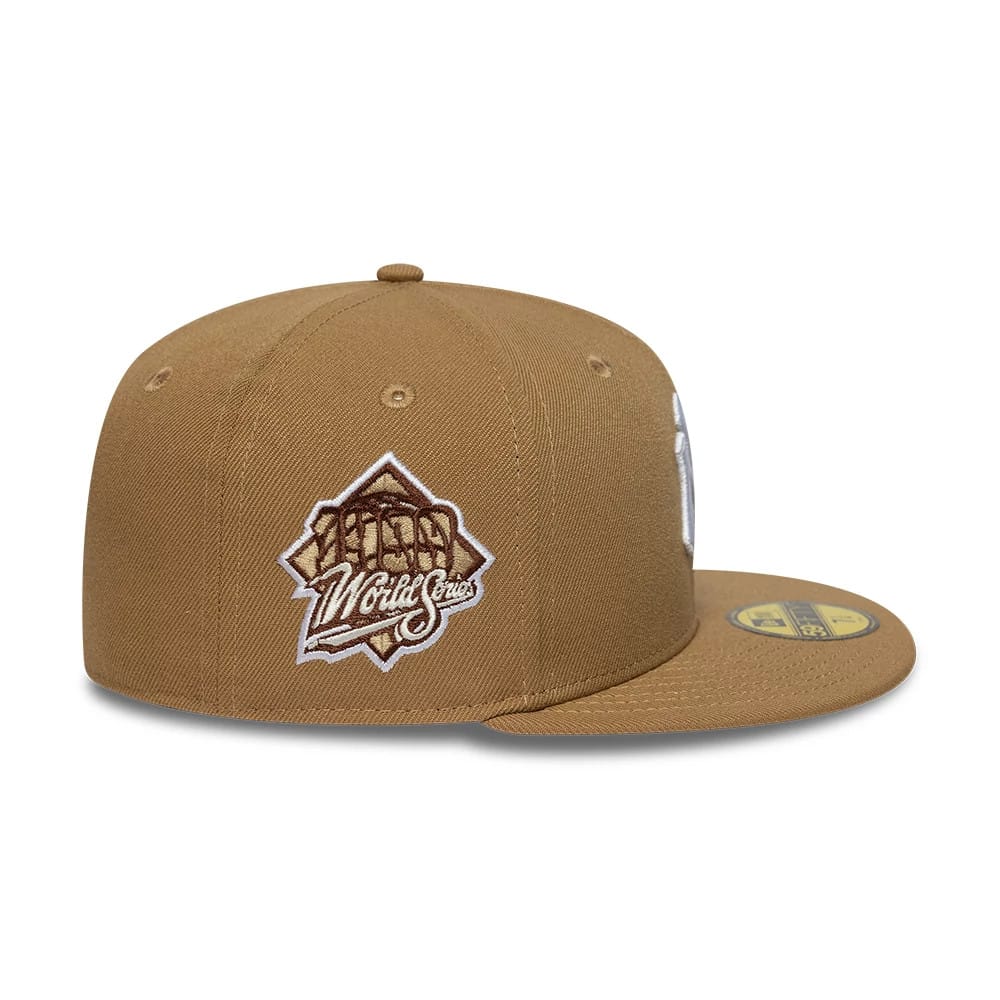 This is a New York Yankees MLB Beige 59FIFTY Fitted Cap 3