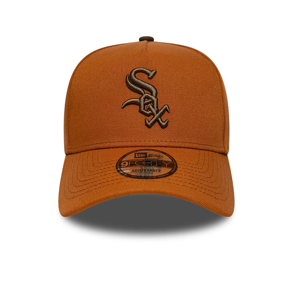 Chicago White Sox MLB Brown New Era 9FORTY A-Frame Adjustable Cap, front view showing a dark brown embroidered Sox logo on the structured brown crown, with a brown curved visor and a 9FORTY size sticker on the visor.