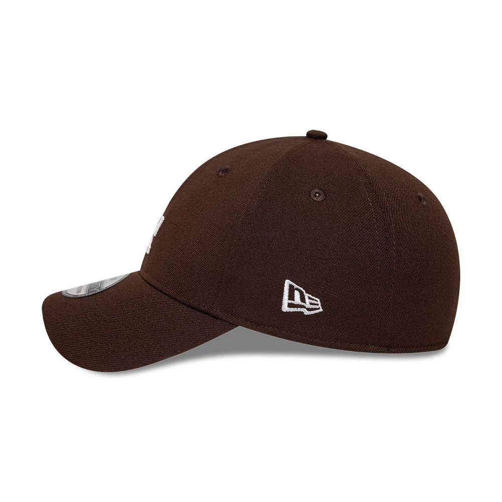 This is a LA Dodgers MLB Dark Brown 39THIRTY Stretch Fit Cap 4