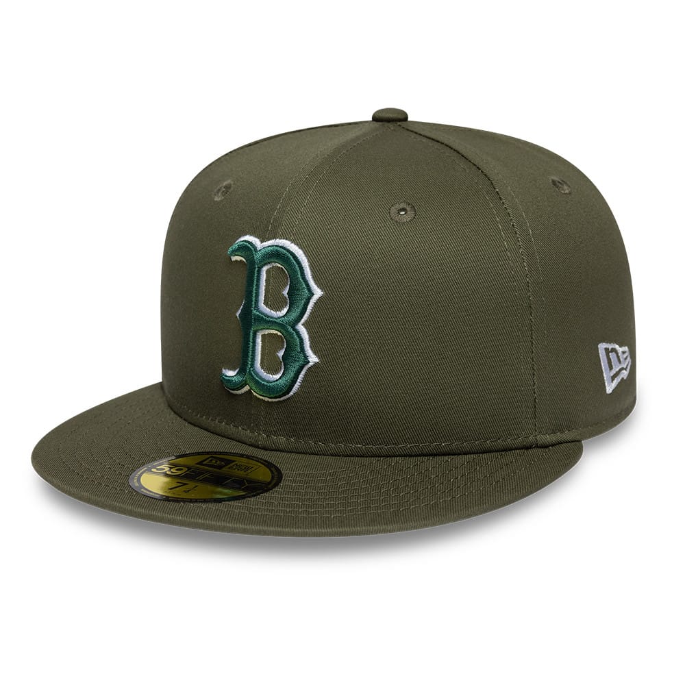 Boston Red Sox MLB Dark Green New Era 59FIFTY Fitted Cap, three-quarter view showing a raised dark green and white embroidered B logo on the front panel, with a gold 59FIFTY size sticker on the flat visor, and the New Era flag logo on the left side.