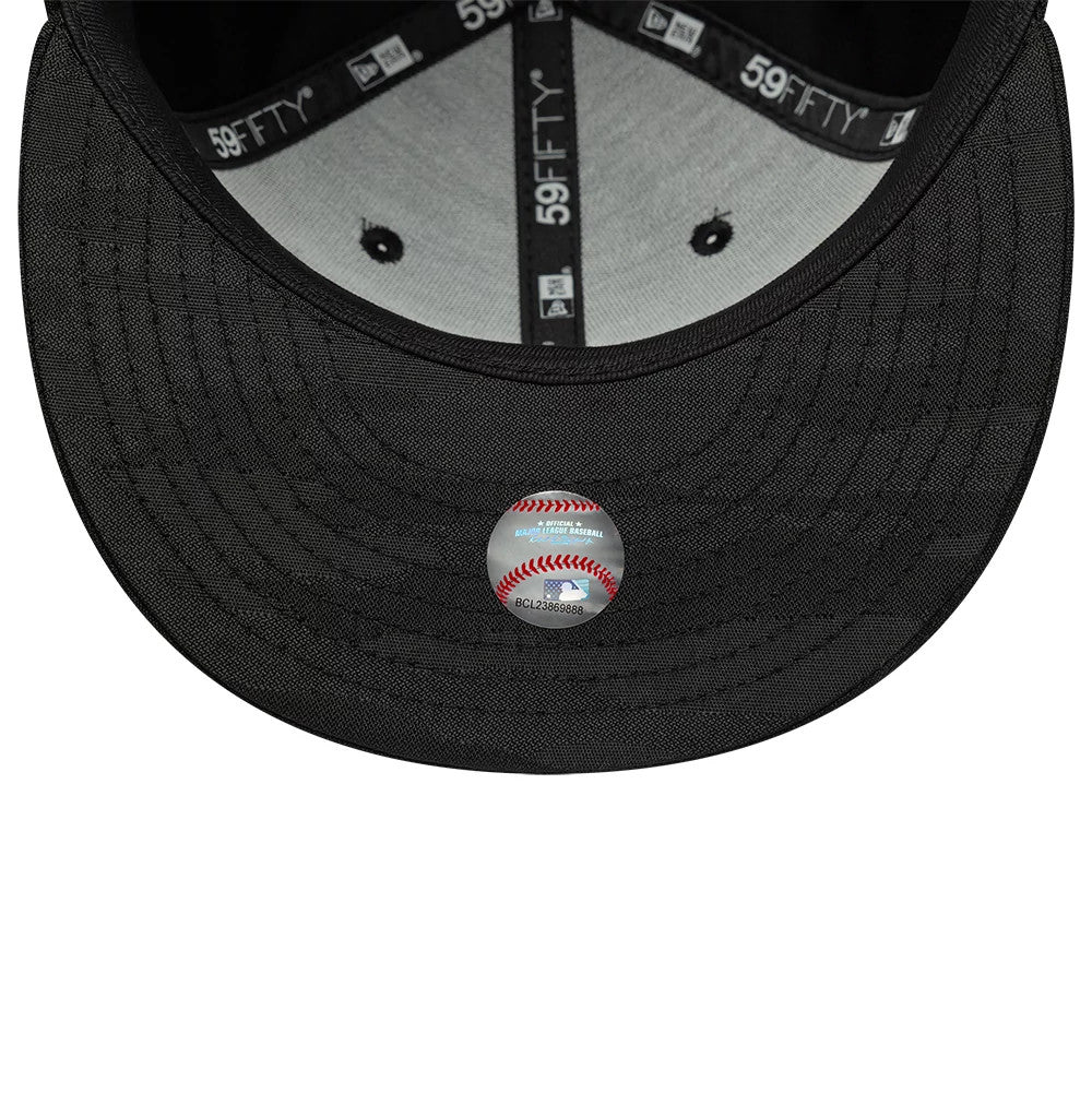 This is a New York Yankees MLB Black Camo 59FIFTY Fitted Cap 7