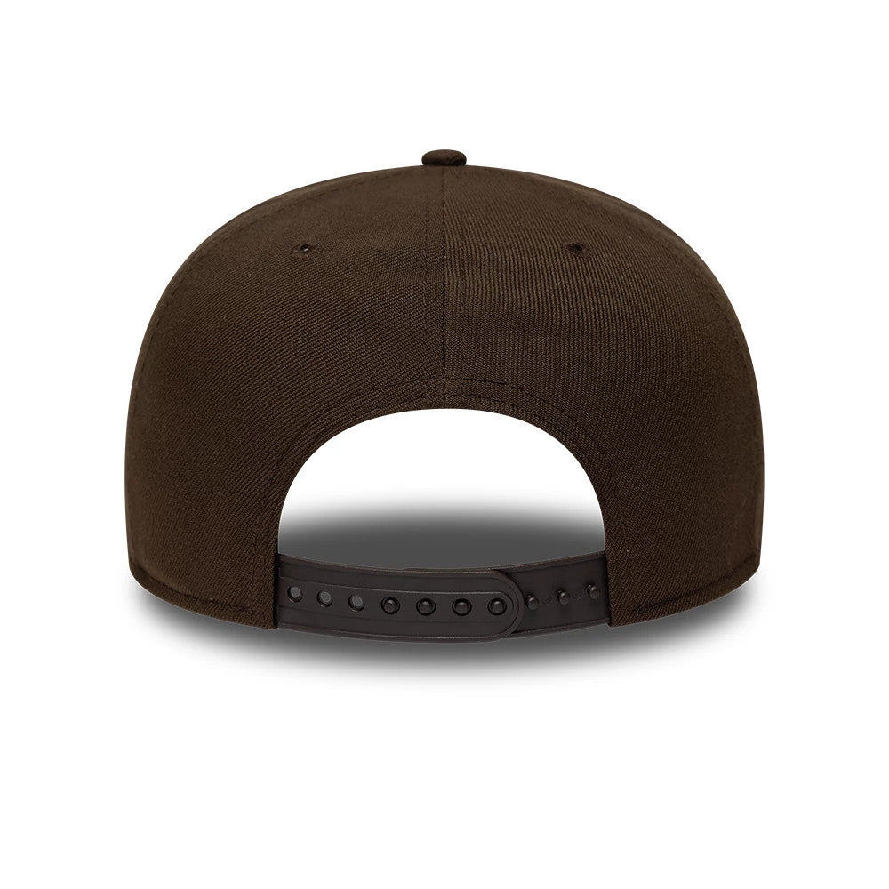 Pictured is this MLB Kanji LA Dodgers 9FIFTY Snapback Adjustable cap in dark brown. 7
