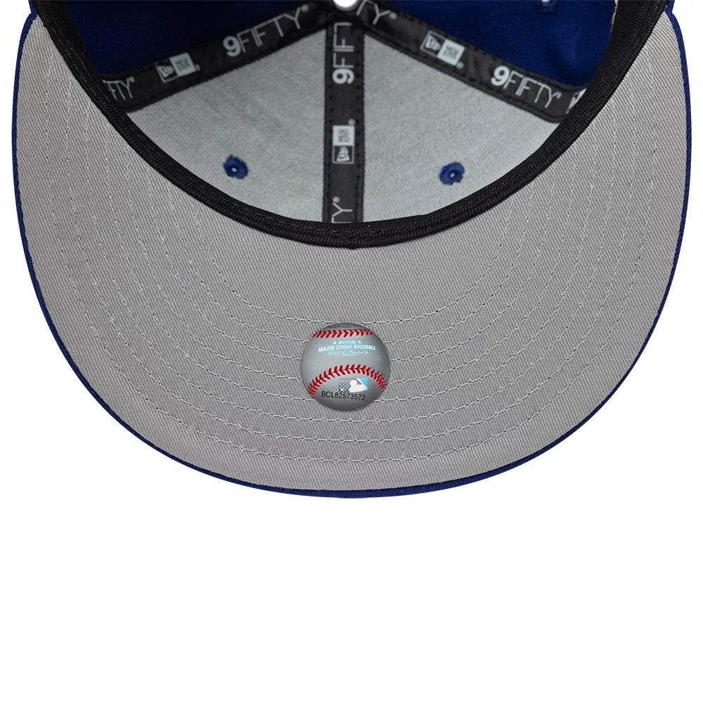 Pictured is this MLB Kanji LA Dodgers 9FIFTY Snapback Adjustable cap in dark blue. 2