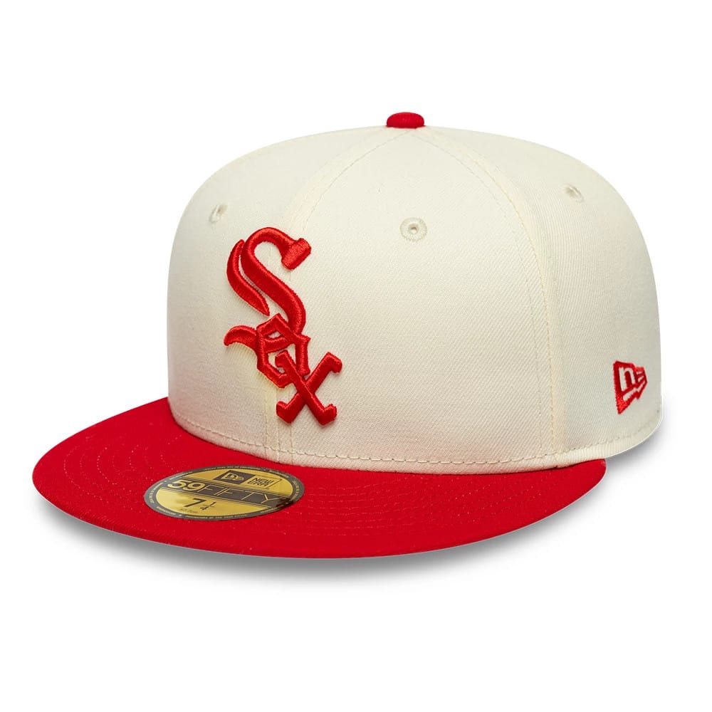 Chicago White Sox MLB Chrome Scarlet Cream New Era 59FIFTY Fitted Cap, three-quarter view showing the raised red embroidered Sox logo on the front cream panel, red flat visor with a gold 59FIFTY size sticker.
