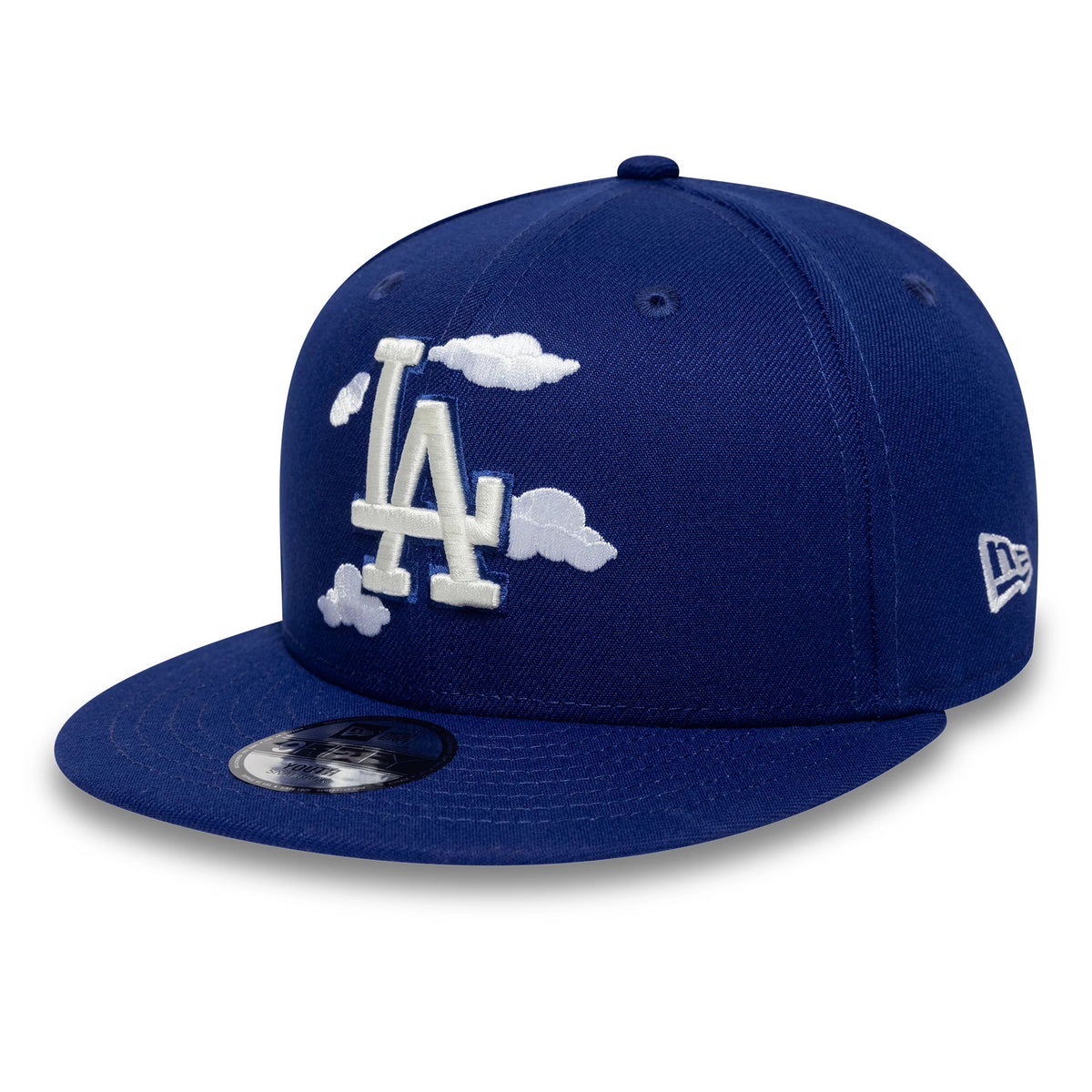 Pictured is this Youth MLB Clouds LA Dodgers 9FIFTY Snapback cap in dark blue. 1