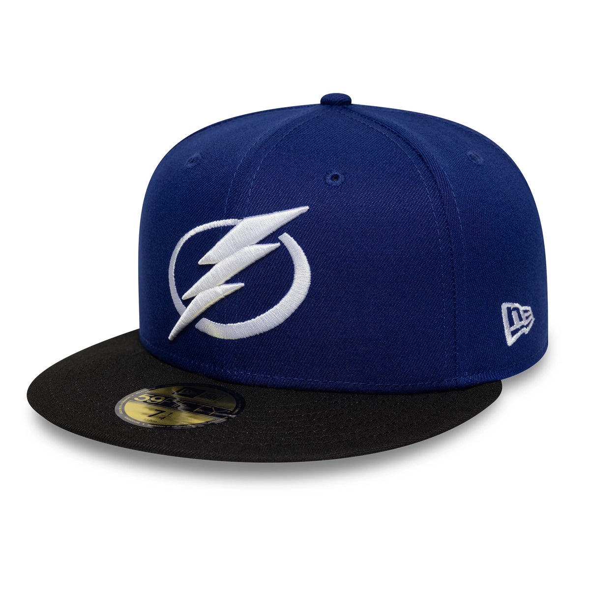 Pictured is this NHL London Game 2026 Tampa Bay Lightning 59FIFTY Fitted cap in dark blue and black. 3