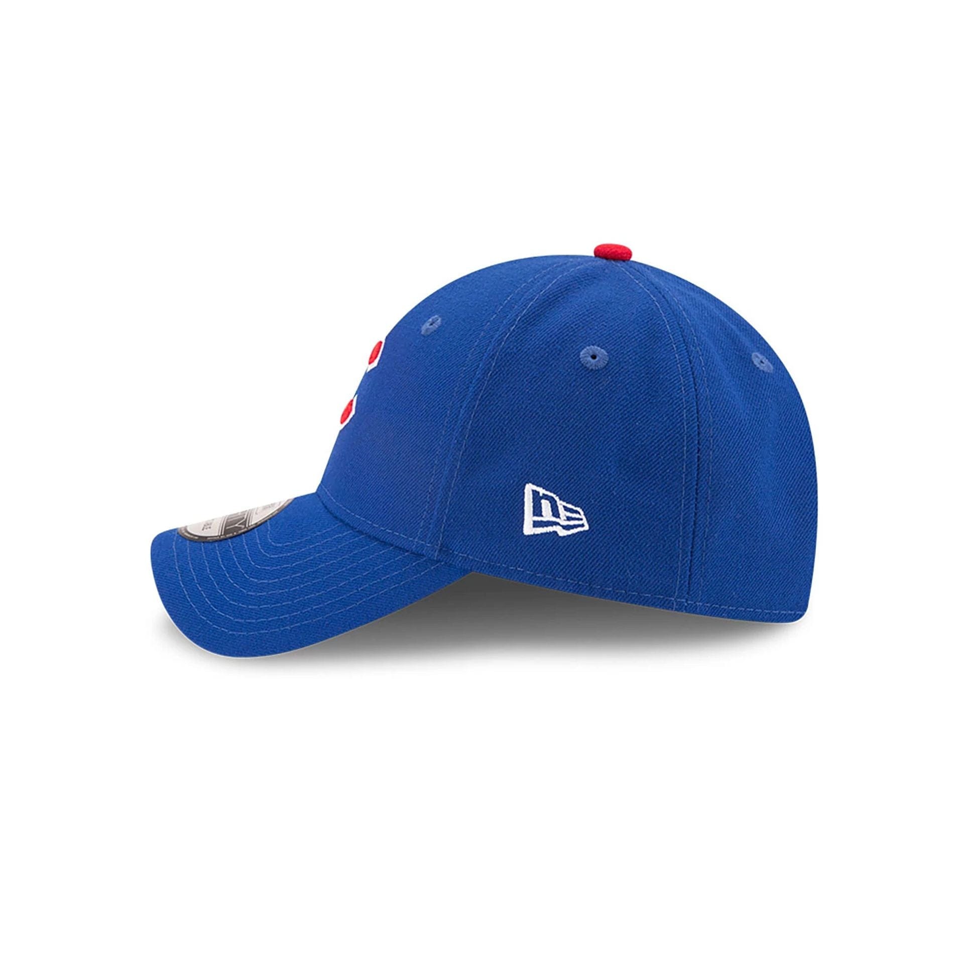 This is a Chicago Cubs Youth The League Black 9FORTY Adjustable Cap 6