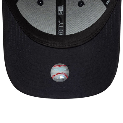 This is a New York Yankees Flawless Navy 9FORTY Cap 5