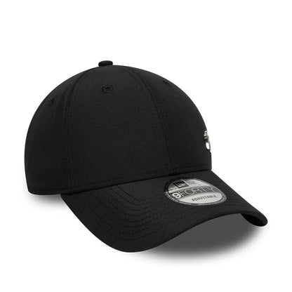 This is a New York Yankees Flawless Black 9FORTY Adjustable Cap 3