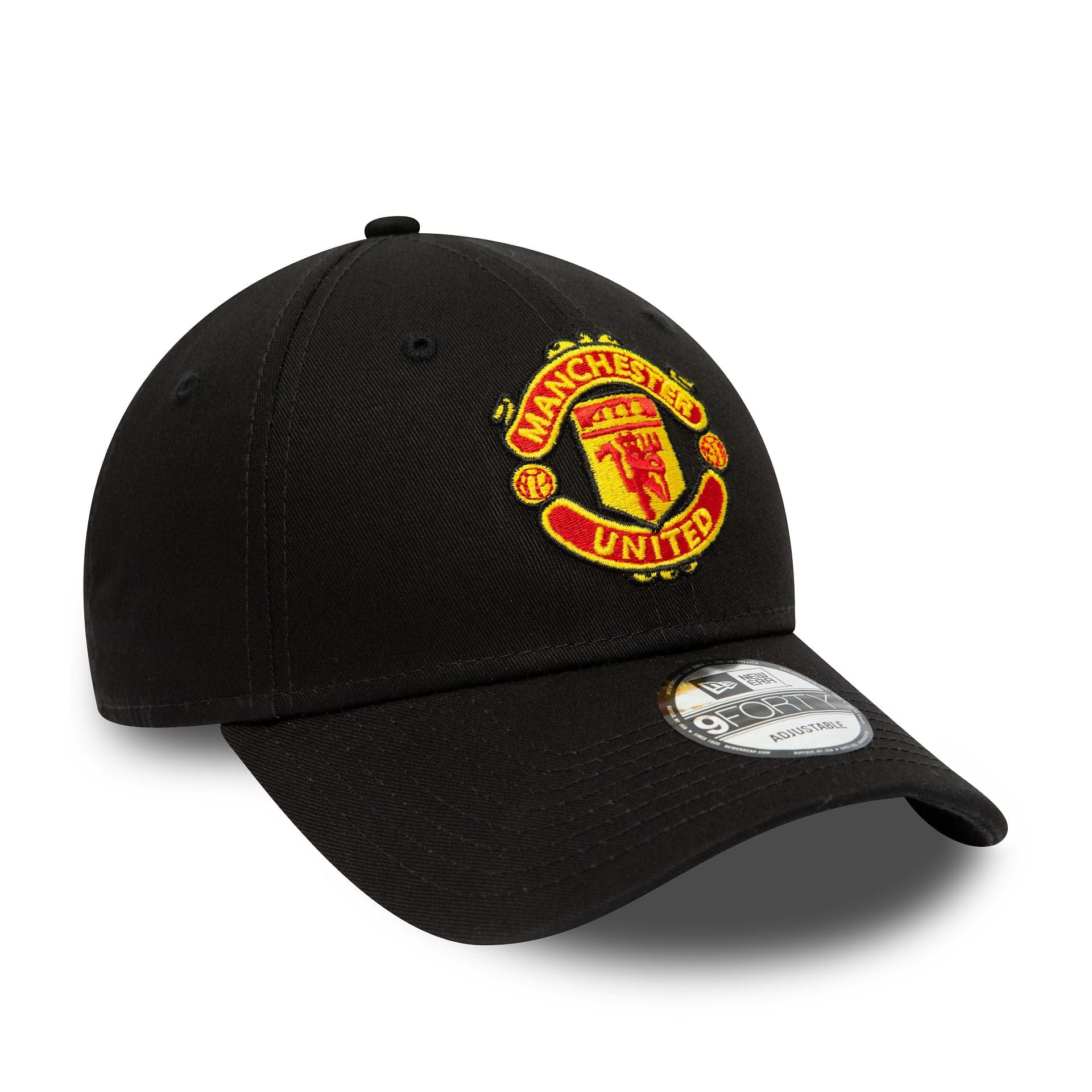 This is a Manchester United Essential Black 9FORTY Cap 3