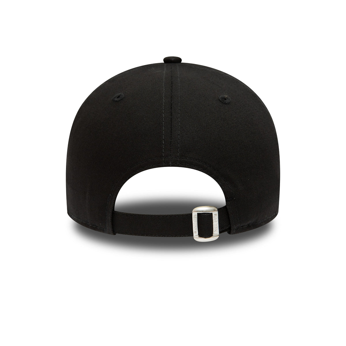 This is a Manchester United Essential Black 9FORTY Cap 4