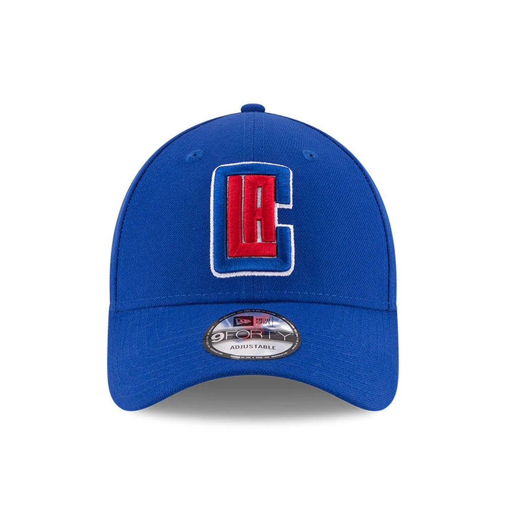 LA Clippers The League Blue New Era 9FORTY Cap, front view showing the red and white embroidered LA Clippers logo on the structured blue crown, curved visor with 9FORTY size sticker, and top button.