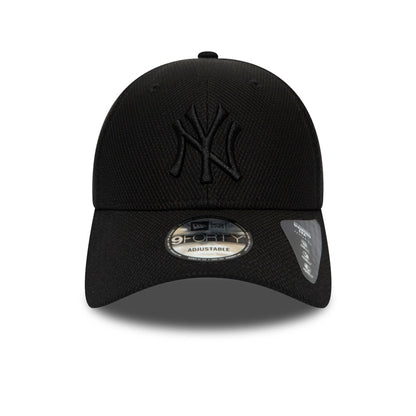 This is a New York Yankees Diamond Era Black 9FORTY Cap 2