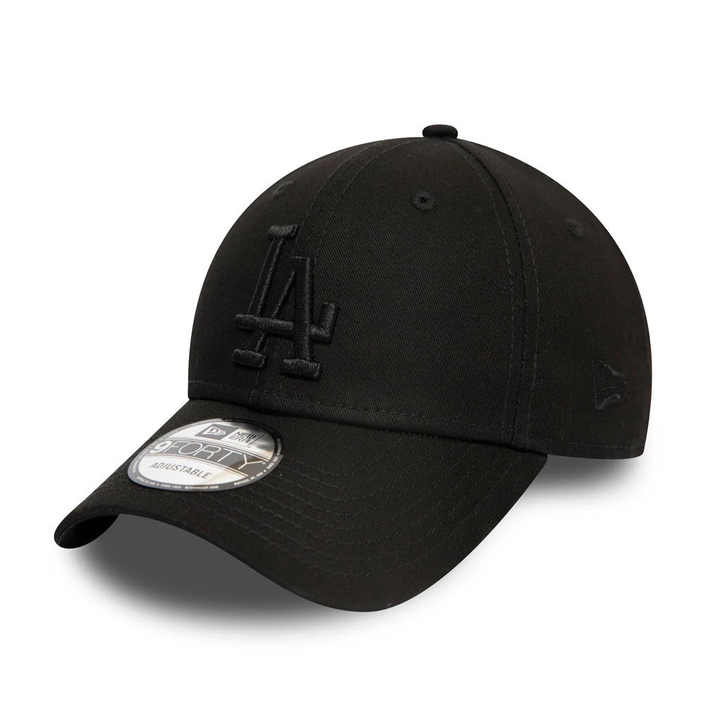 This is a LA Dodgers Essential Black 9FORTY Cap 1