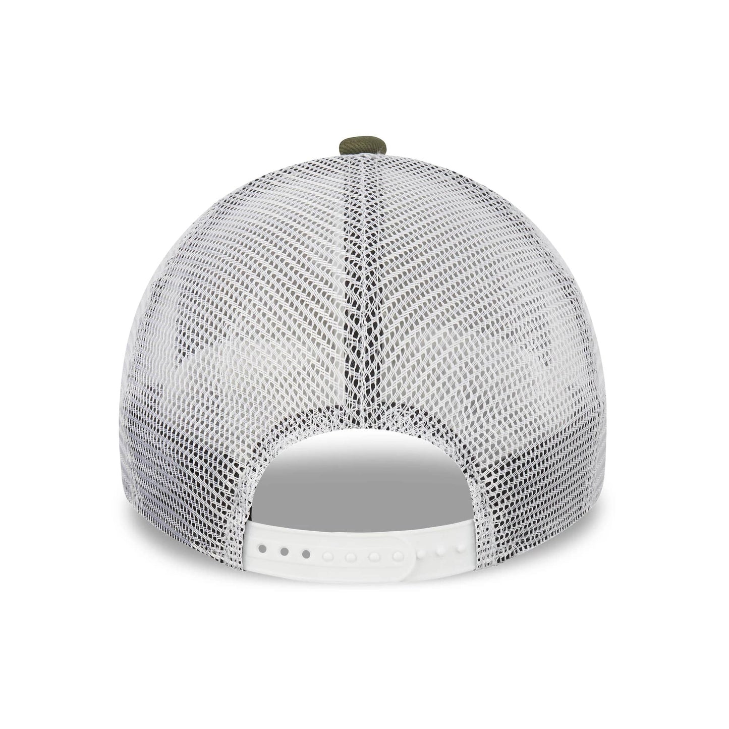This is a New York Yankees Khaki A-Frame Trucker Cap 4