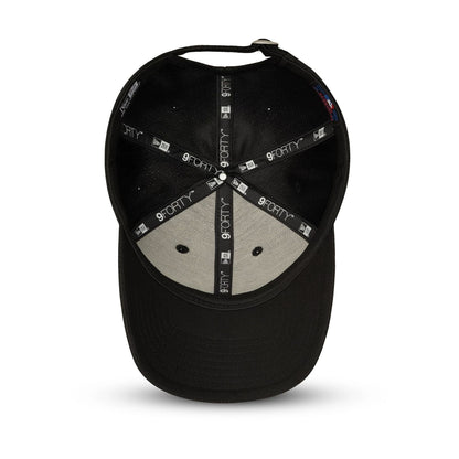 This is a New York Yankees Black 9FORTY Cap 5