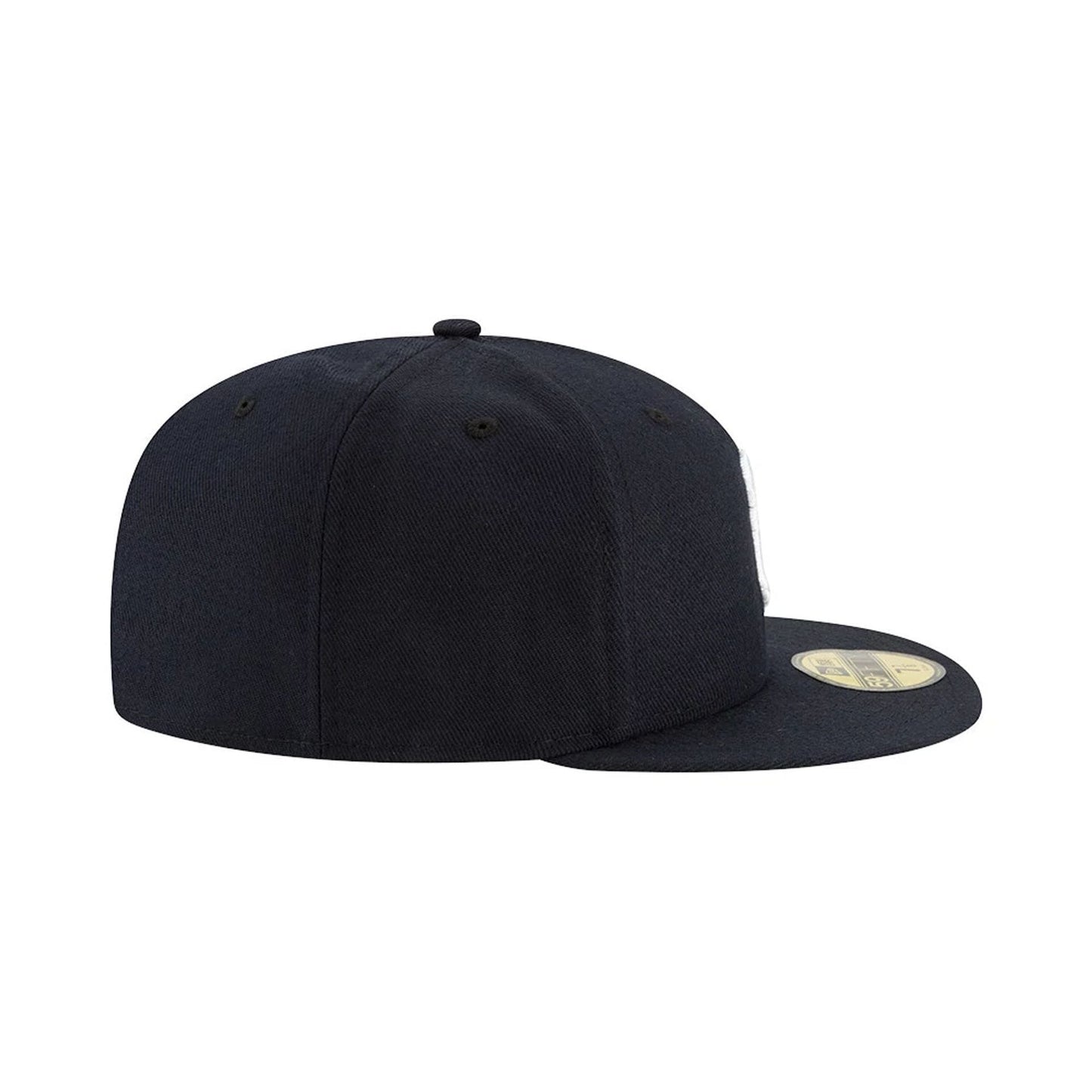 This is a New York Yankees Authentic On Field Game Navy 59FIFTY Cap 4