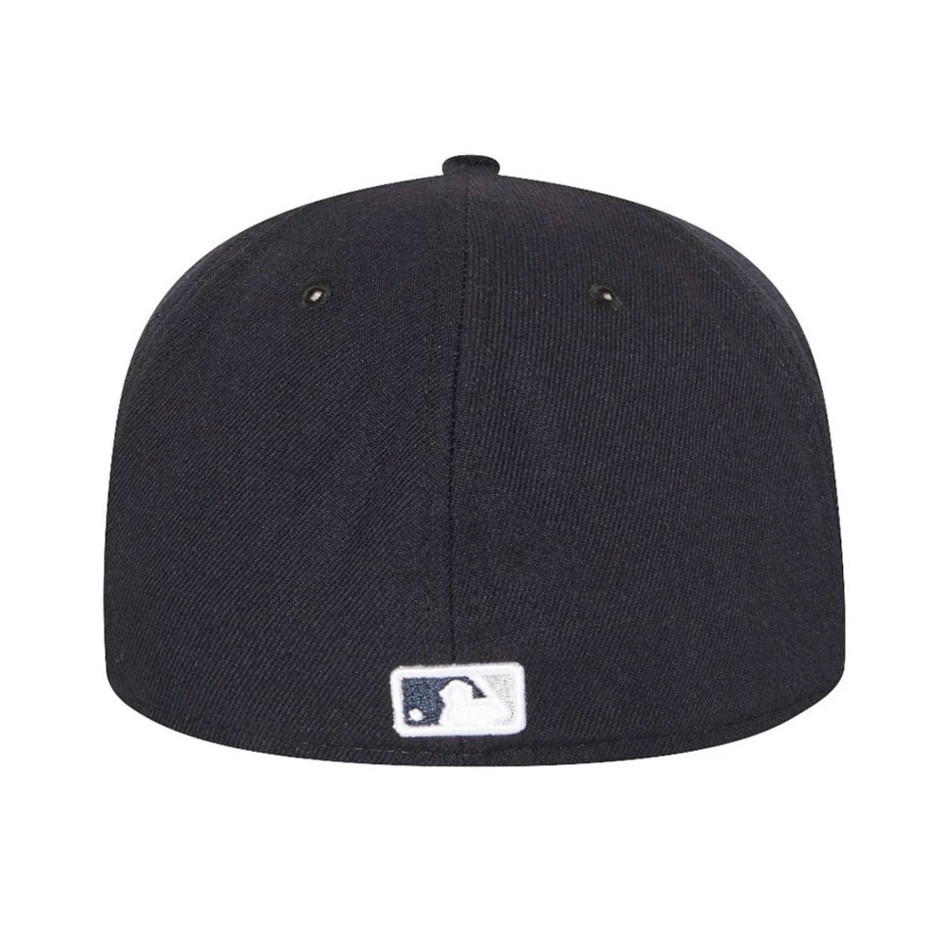 This is a New York Yankees Authentic On Field Game Navy 59FIFTY Cap 5