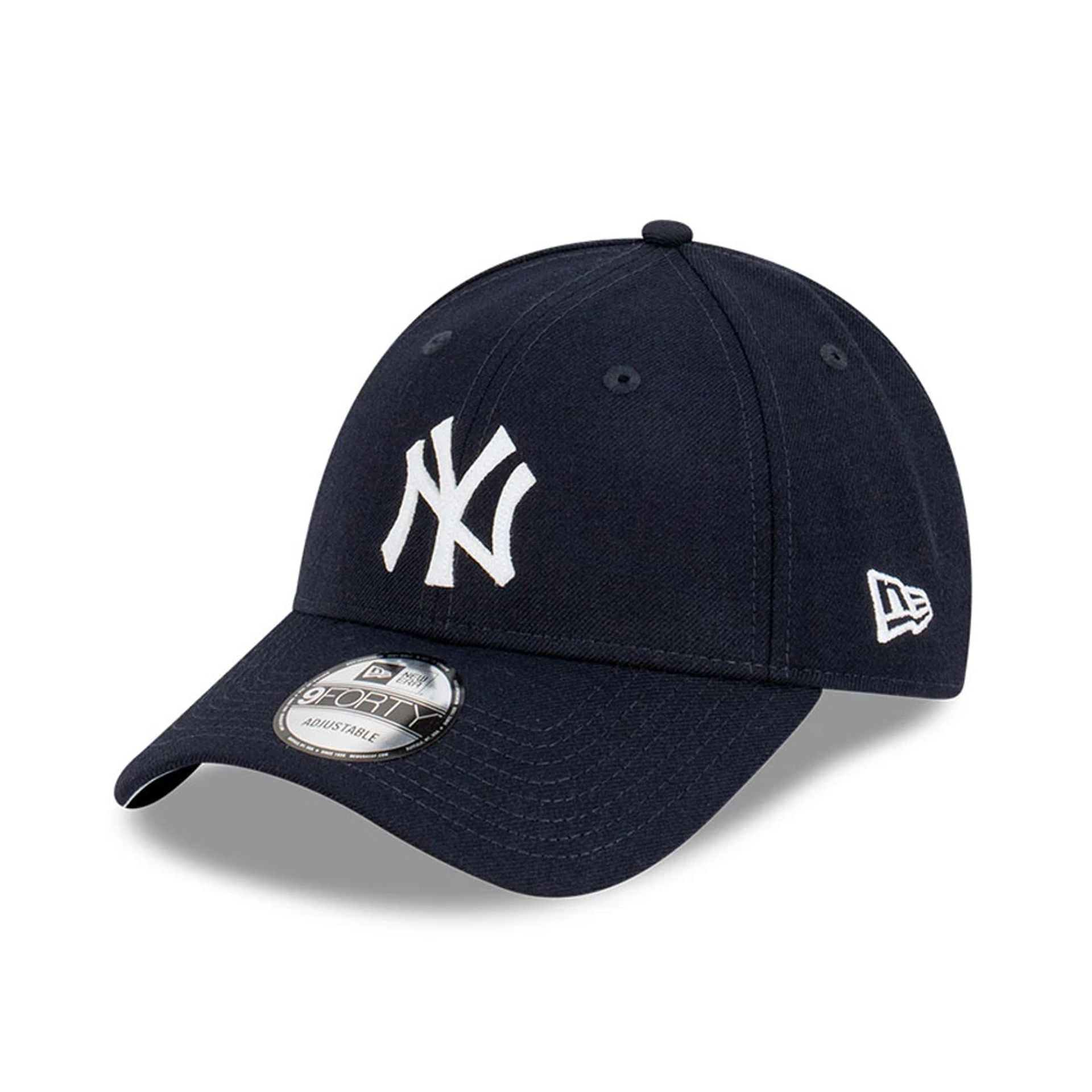 Pictured is this MLB Premium Felt New York Yankees 9FORTY cap in navy. 1