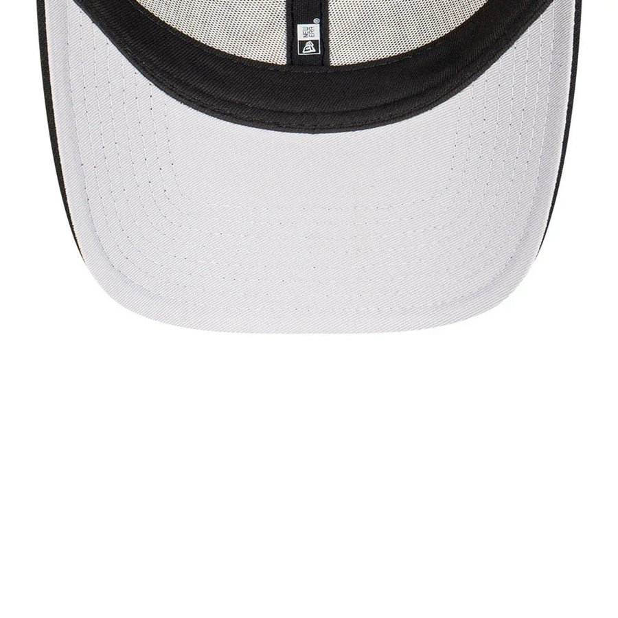 This is a Chicago White Sox MLB Premium Felt Black 9FORTY Adjustable Cap 2