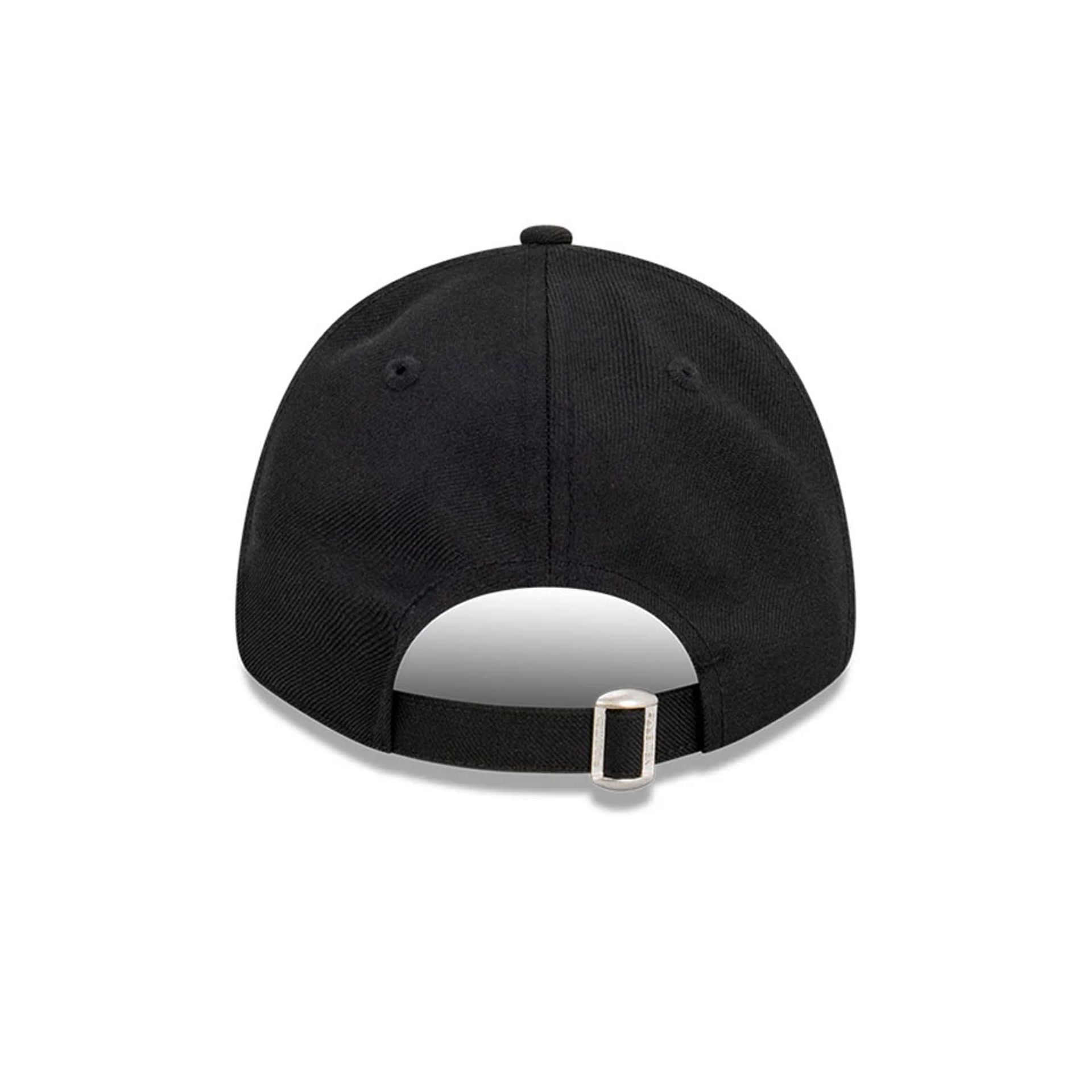 This is a Chicago White Sox MLB Premium Felt Black 9FORTY Adjustable Cap 7