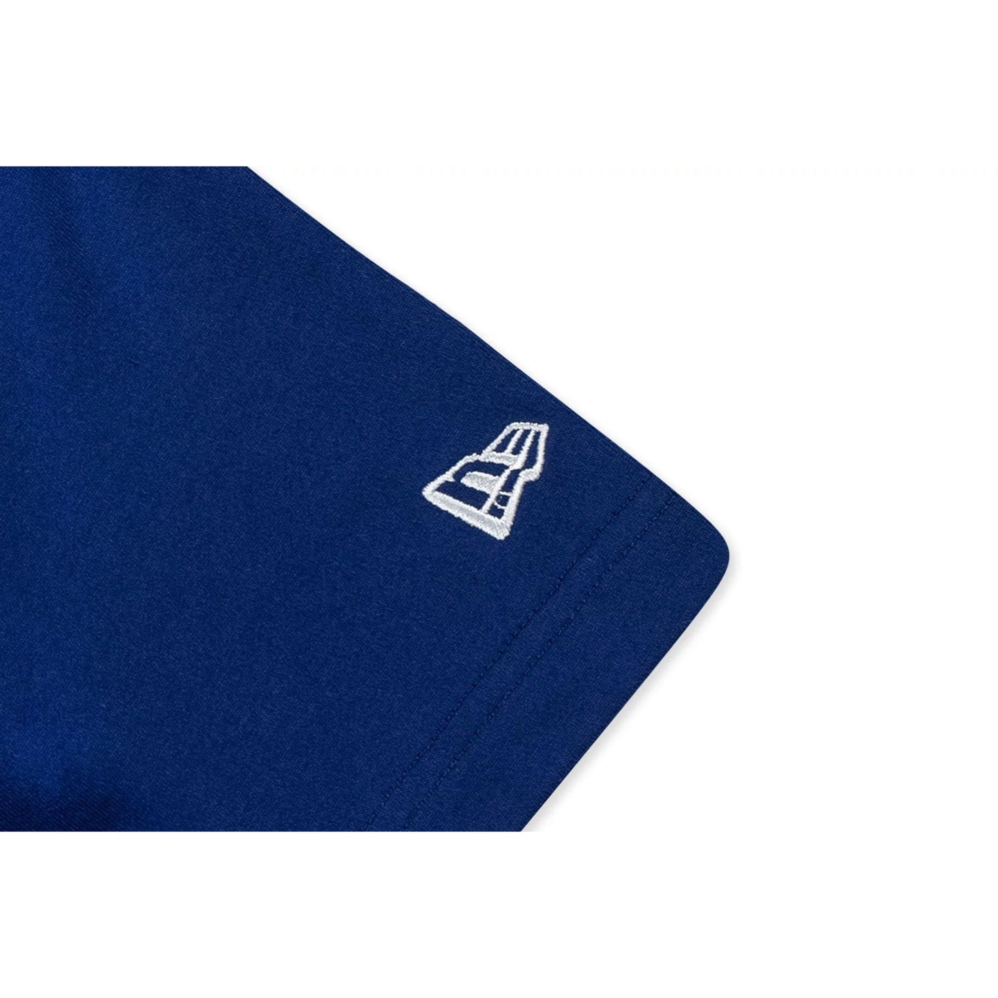 The Male model is wearing LA Dodgers MLB 59FIFTY Pack Cloud Dark Blue T-Shirt 7