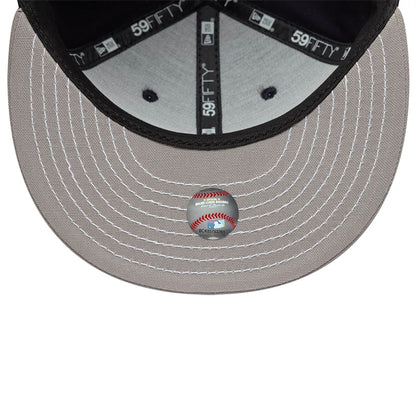 This is a New York Yankees MLB Duck Series Navy 59FIFTY Fitted Cap 2