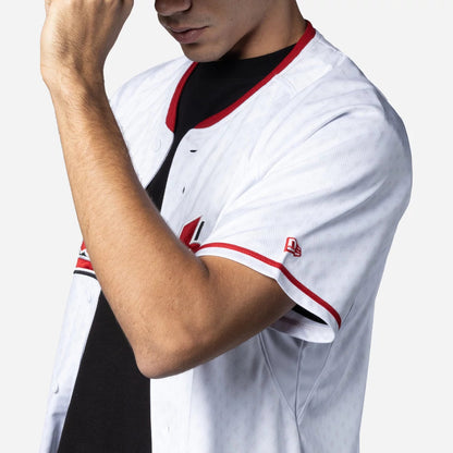 The Male model is wearing Mexico Diablos Mexico LMB On Field White On-Field Jersey 4