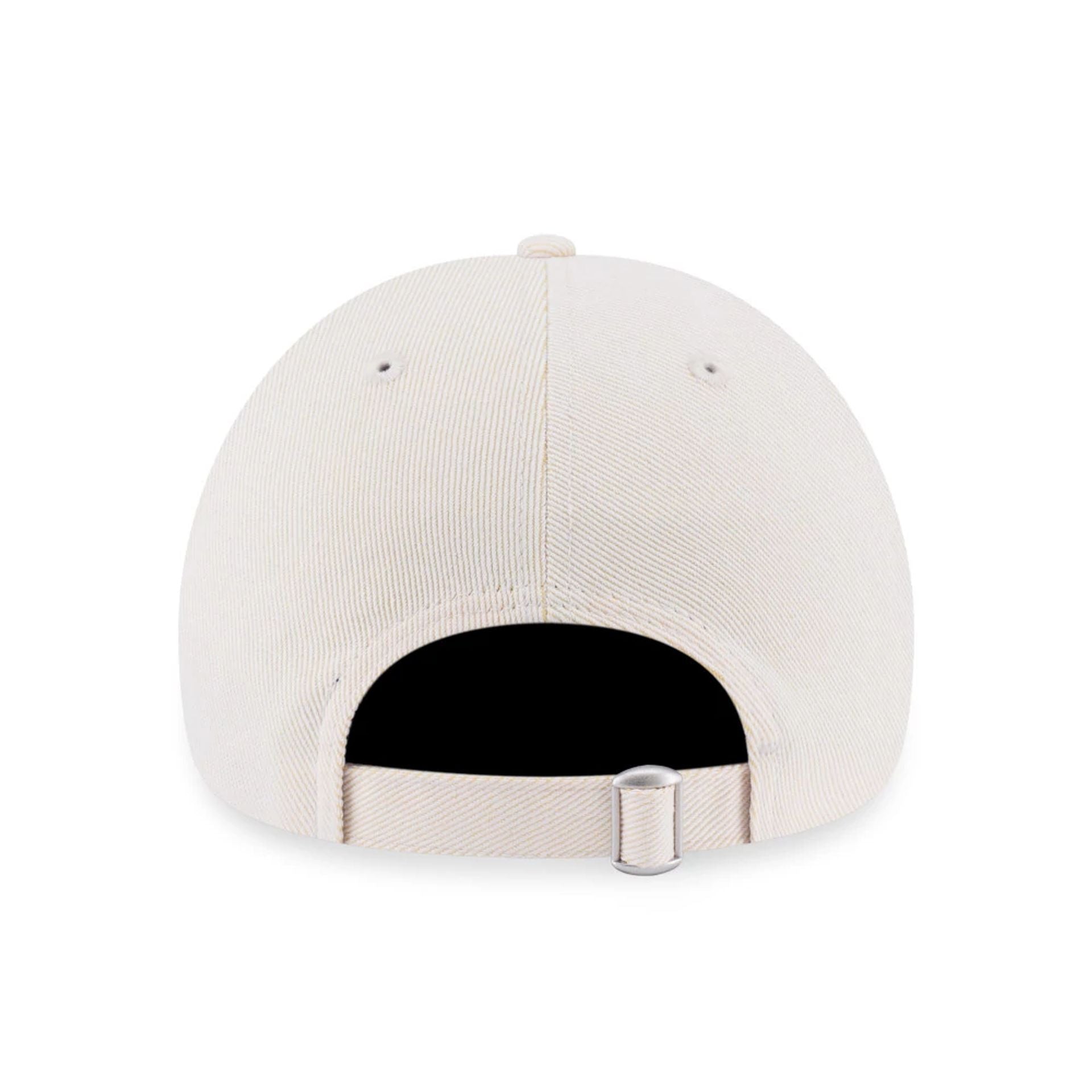 This is a New York Yankees MLB Cream 9FORTY Adjustable Cap 3