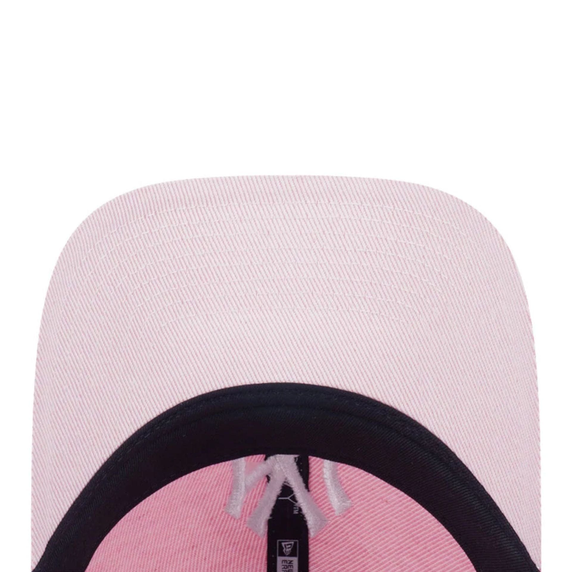 This is a New York Yankees MLB Pastel Pink 9FORTY Adjustable Cap 4