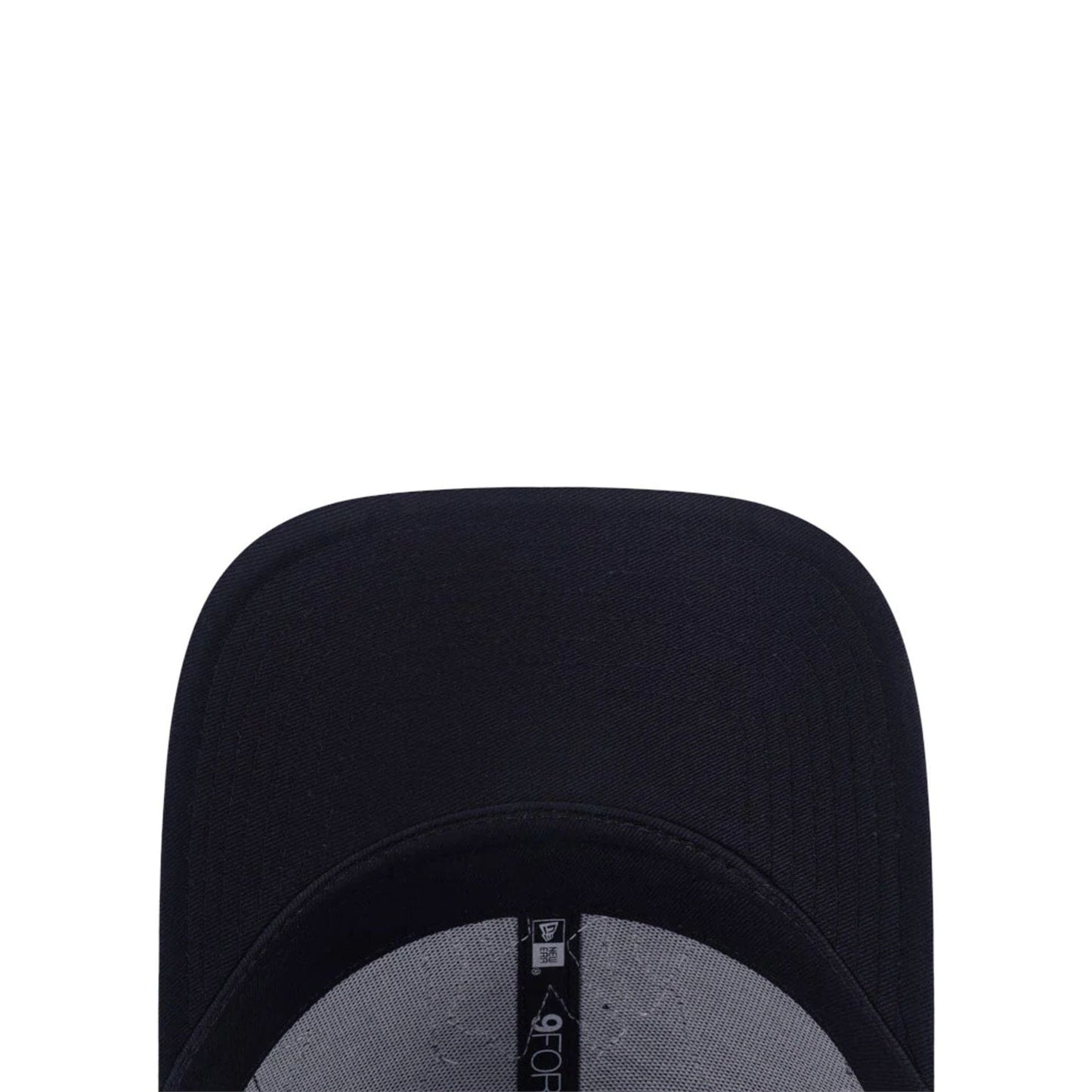 This is a New York Yankees MLB League Patch Black 9FORTY Adjustable Cap 5