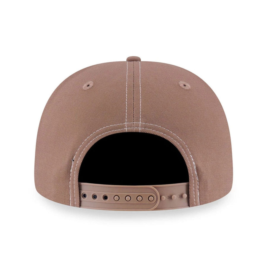 Pictured is this MLB Contrast Stitching New York Yankees 9FIFTY Snapback cap in beige. 5