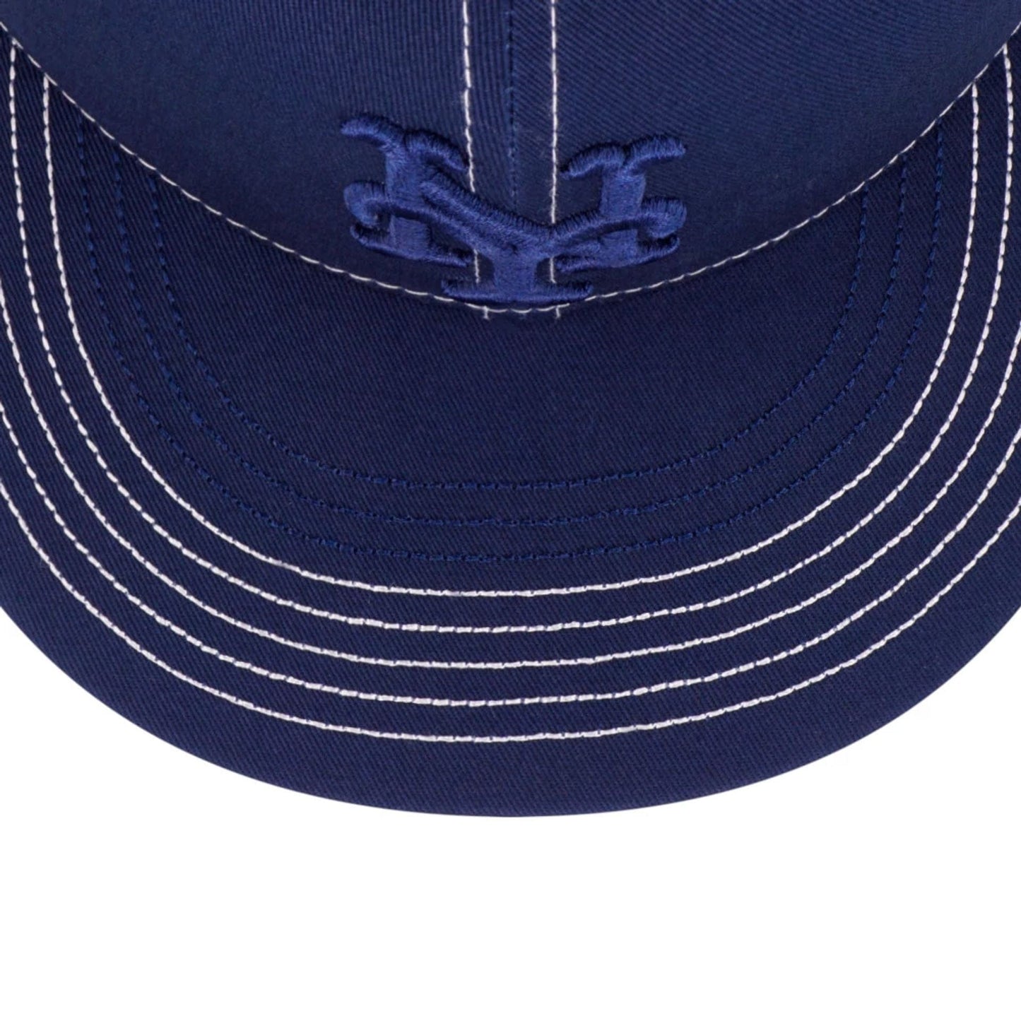 Pictured is this MLB Contrast Stitching New York Mets 9FIFTY Snapback cap in dark blue. 4