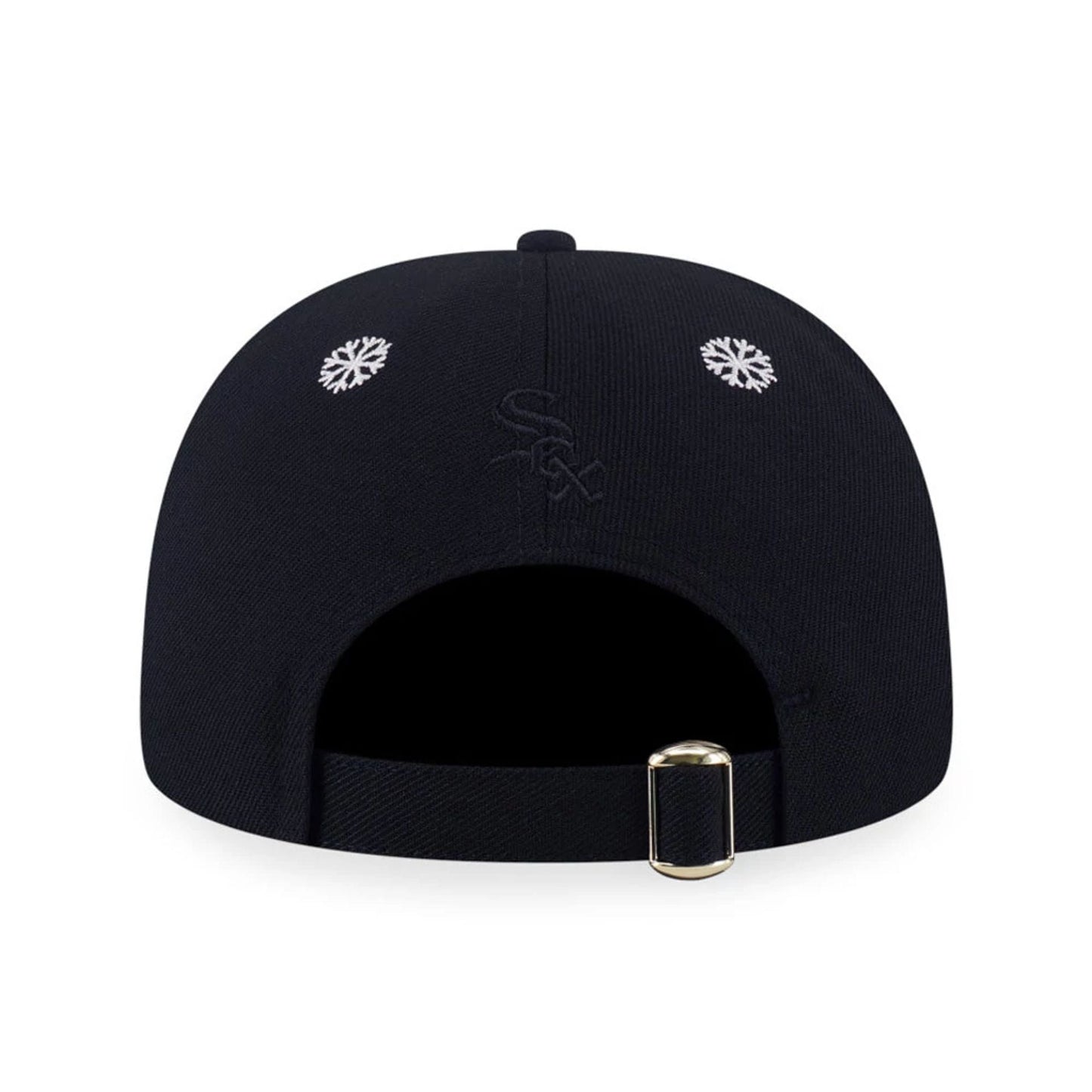 Pictured is this MLB Christmas Pack Chicago White Sox 9FORTY A-Frame cap in black. 3