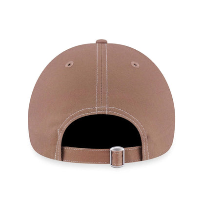 Pictured is this MLB Contrast Stitching New York Yankees 9FORTY cap in beige. 5