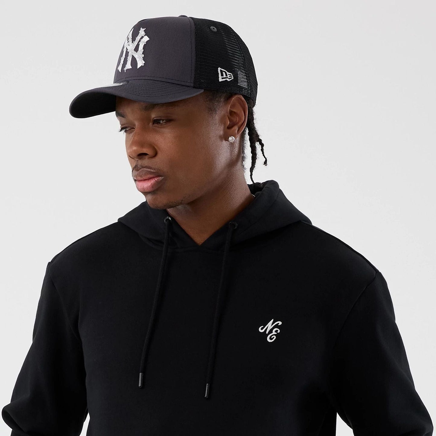  New Era Street Graphic Black Pullover Hoodie  6