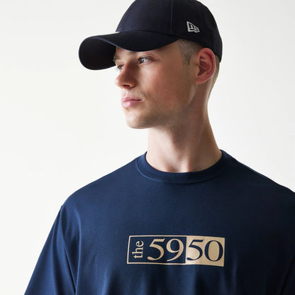 The Male model is wearing Retro Crown 59FIFTY Fitted Cap Description Navy T-Shirt 4