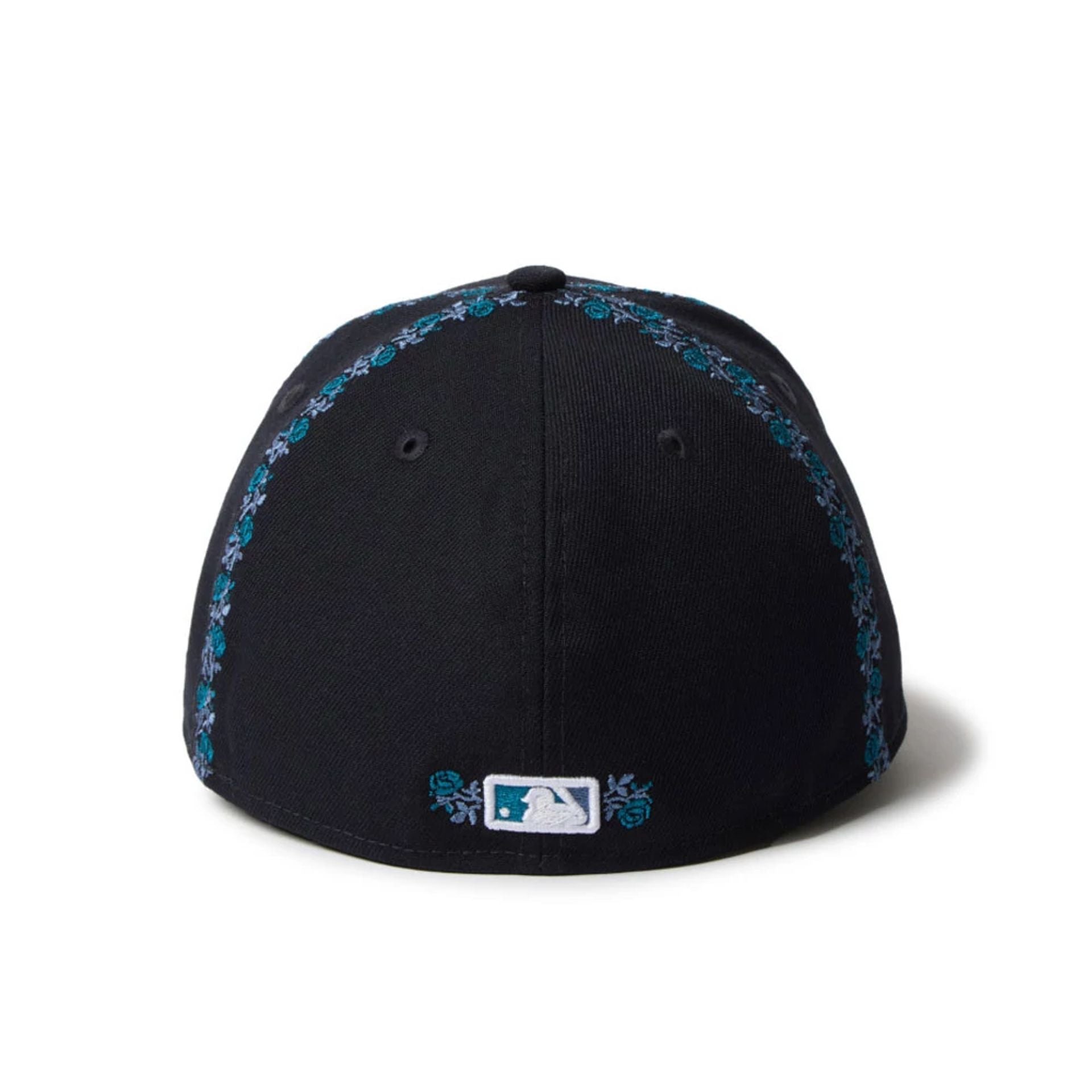 This is a New York Yankees MLB Rose Emblem Navy Low Profile 59FIFTY Fitted Cap 3