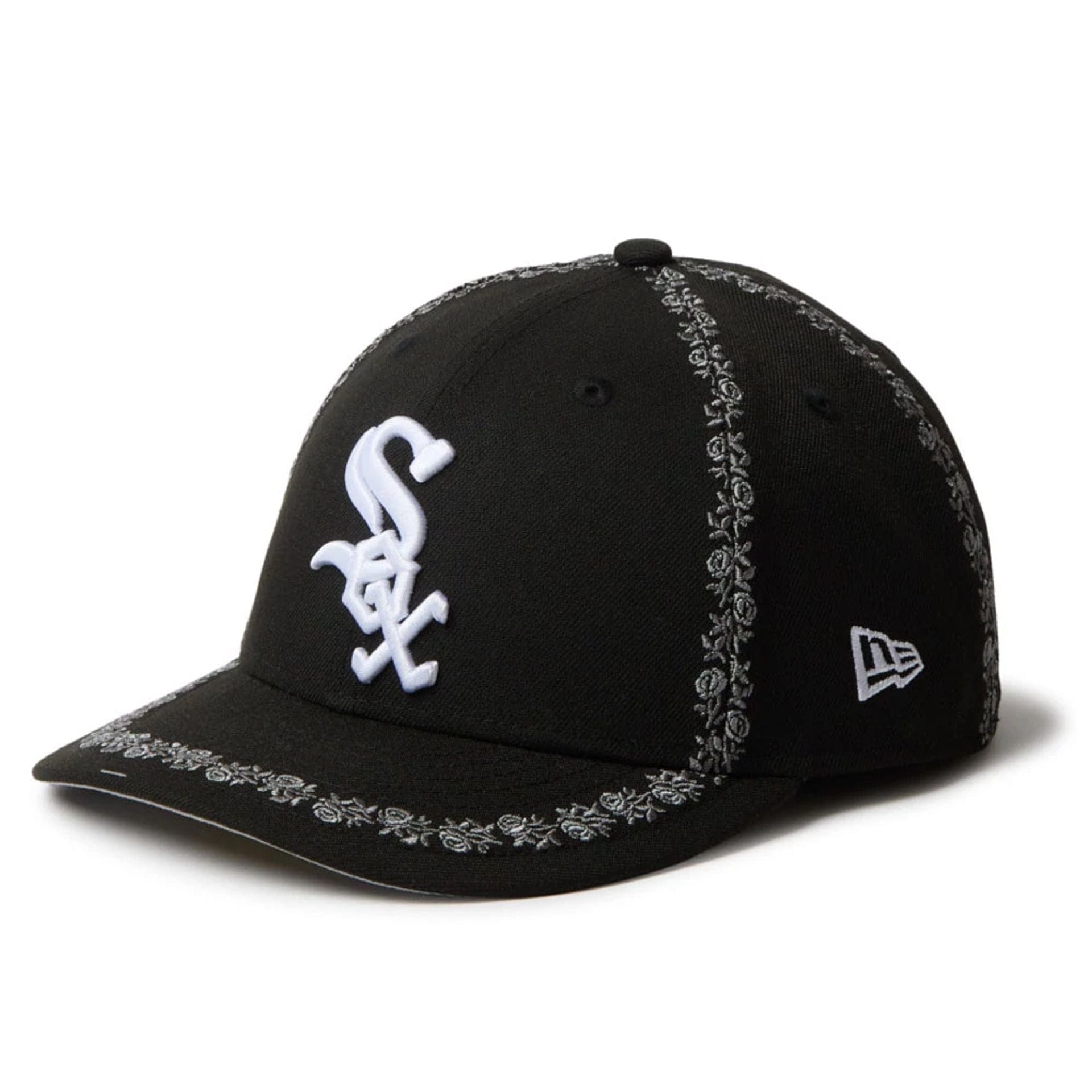 This is a Chicago White Sox MLB Rose Emblem Black Low Profile 59FIFTY Fitted Cap 1