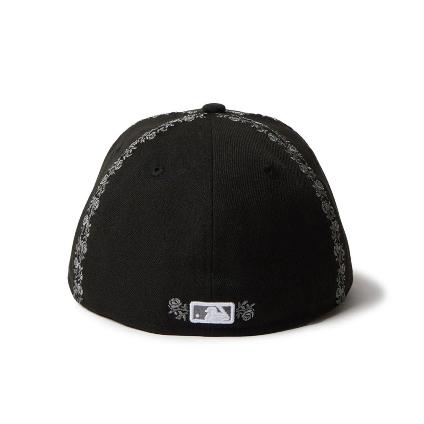 This is a Chicago White Sox MLB Rose Emblem Black Low Profile 59FIFTY Fitted Cap 3