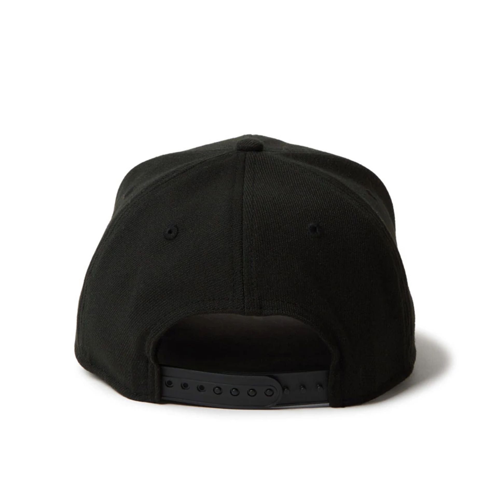 This is a New Era Stretch Series Black 9SEVENTY Stretch Snap Adjustable Cap 3