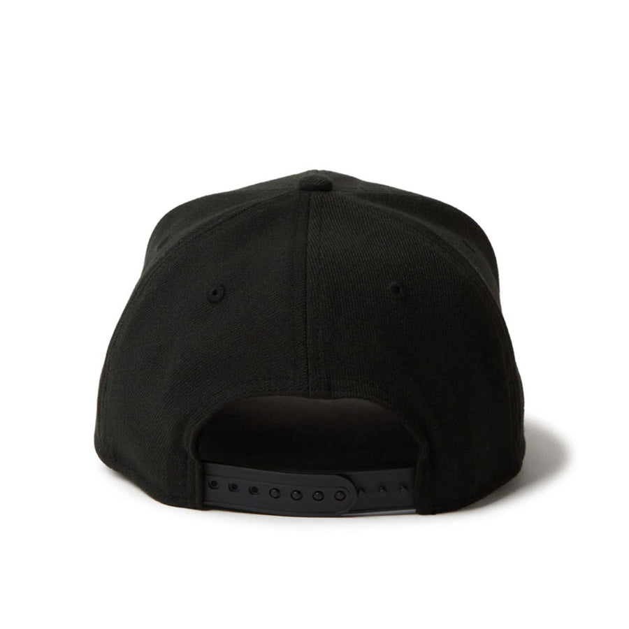 This is a New Era Stretch Series Black 9SEVENTY Stretch Snap Adjustable Cap 3