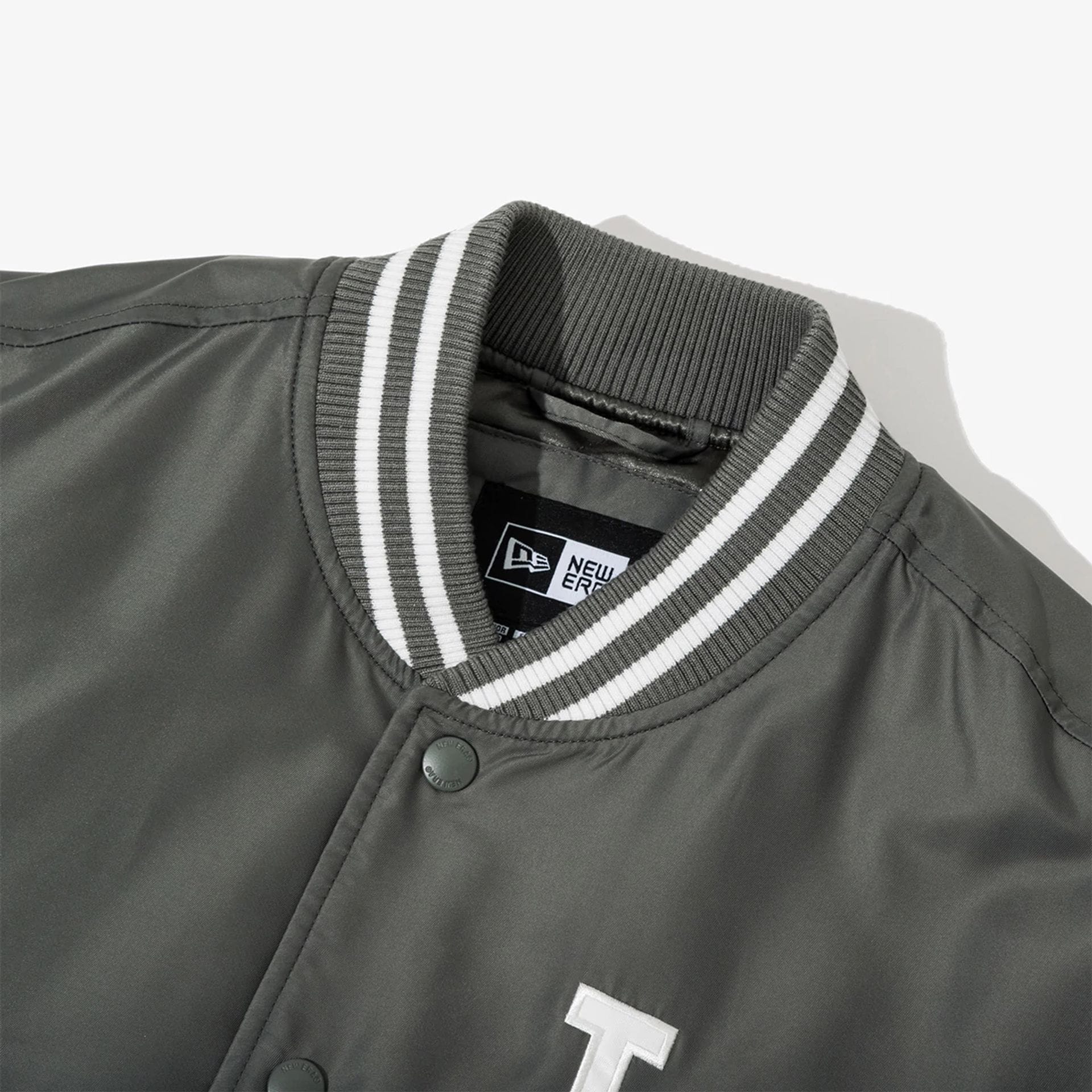 The Male model is wearing LA Dodgers MLB Grey Stadium Jacket  4