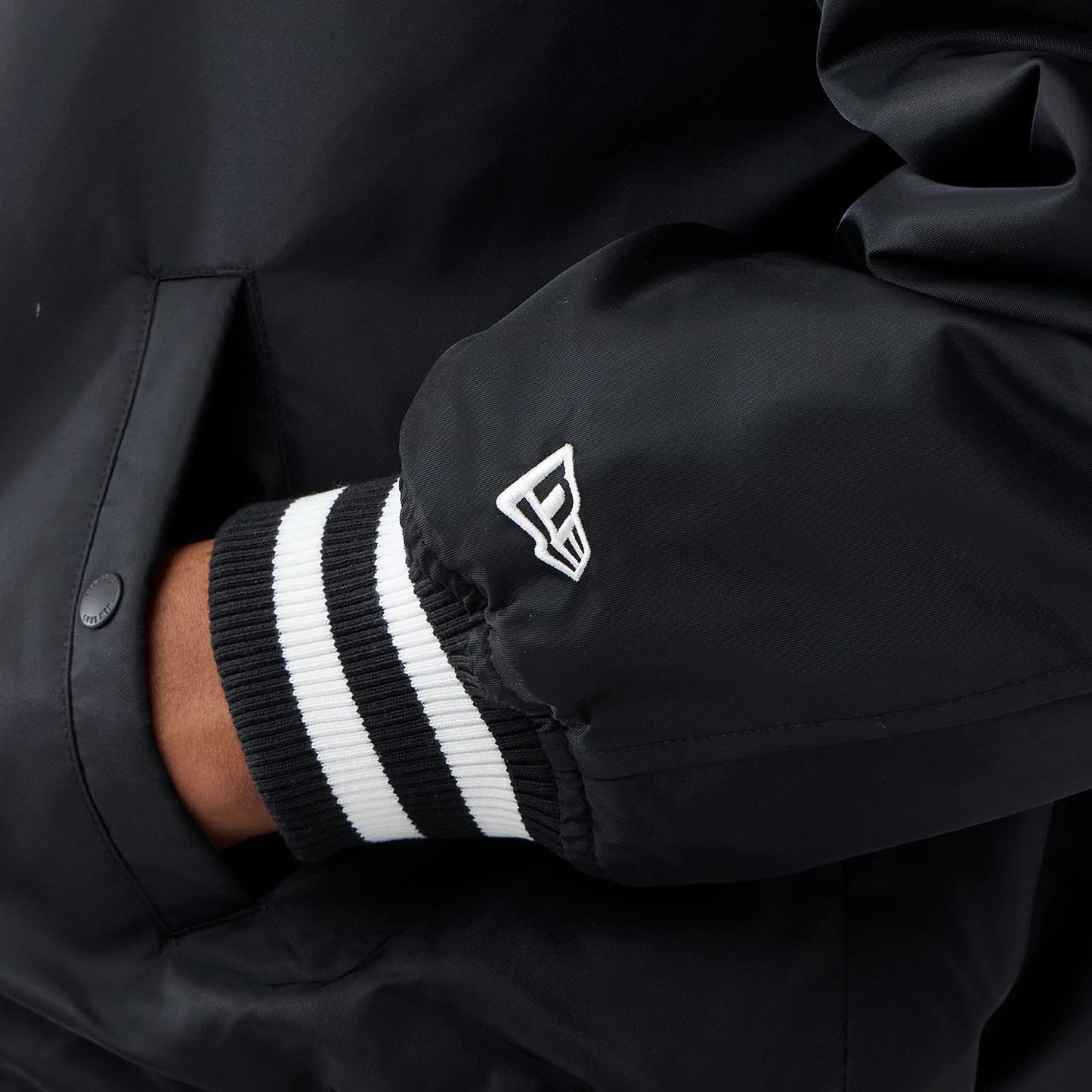 The Male model is wearing Chicago White Sox MLB Authentic Black Stadium Jacket 6
