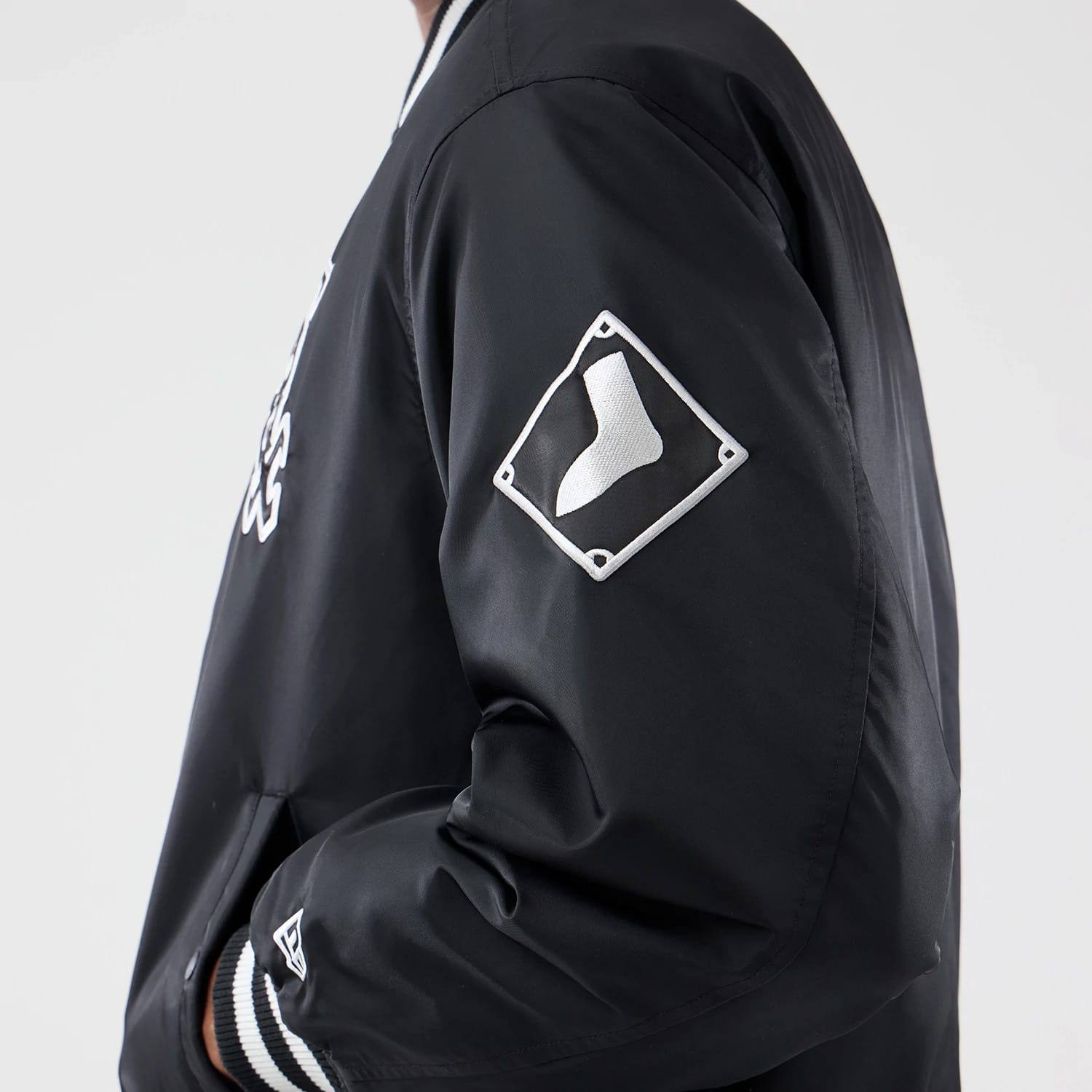 MLB Authentic Chicago White Sox Black Stadium Jacket | NEC EU