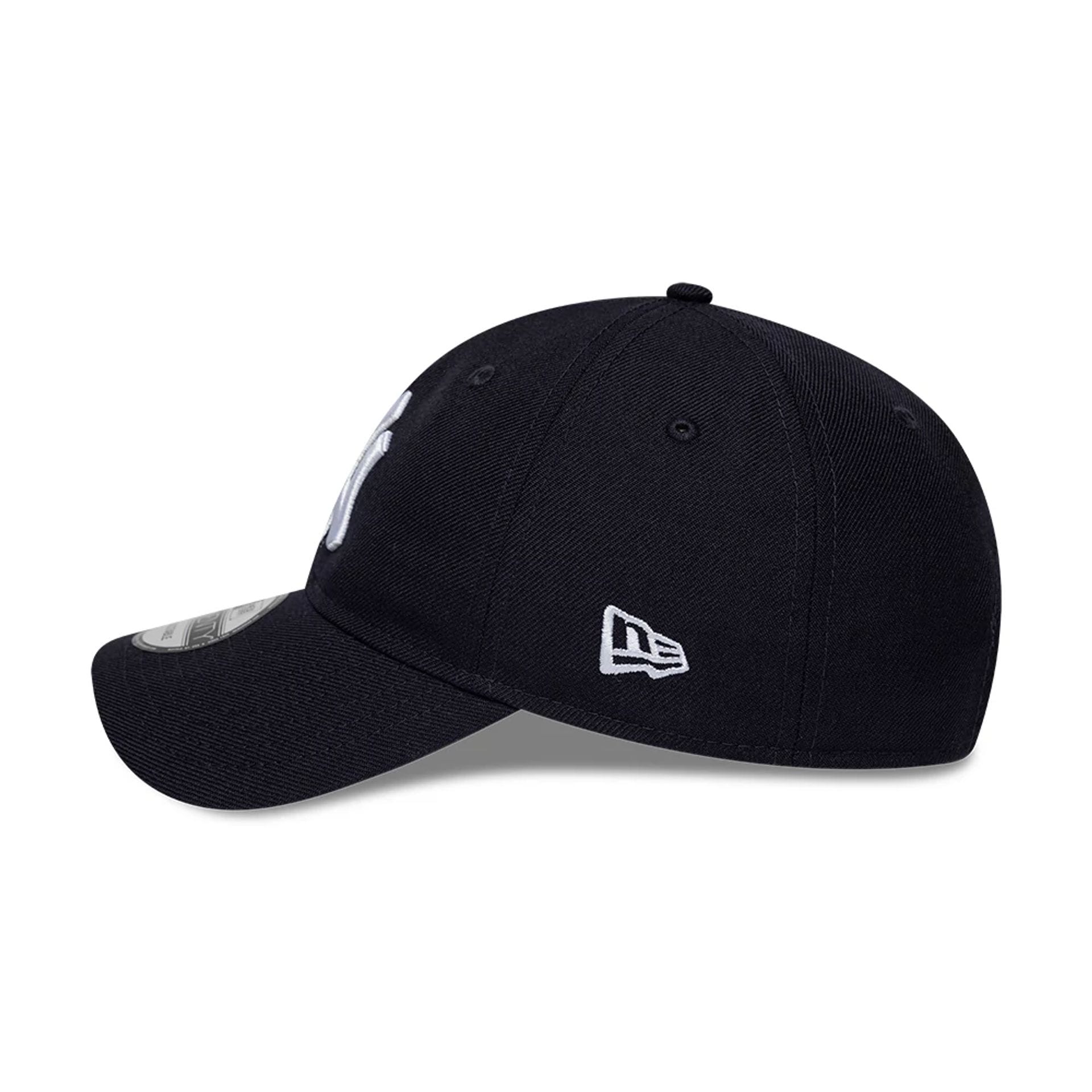 Pictured is this MLB Wool New York Yankees 9TWENTY Adjustable cap in navy. 5