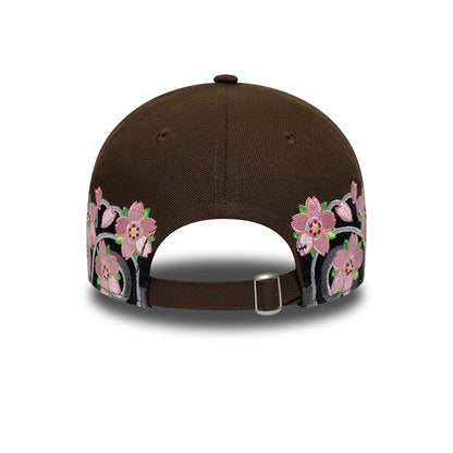 Pictured is this MLB Sakura San Diego Padres 9FORTY A-Frame cap in dark brown. 6