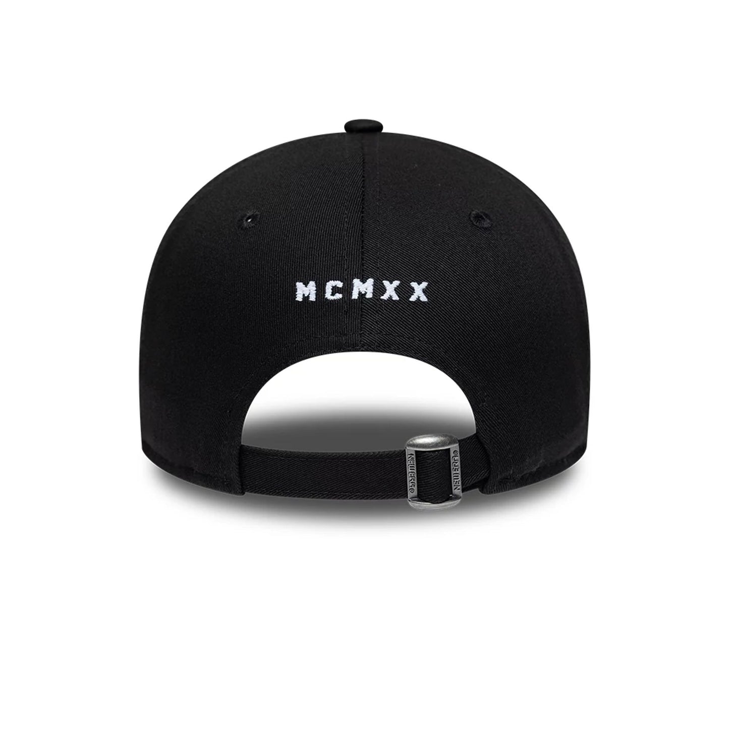 Pictured is this New Era Street Archived New Era Heritage 1920 9FORTY cap in black. 2