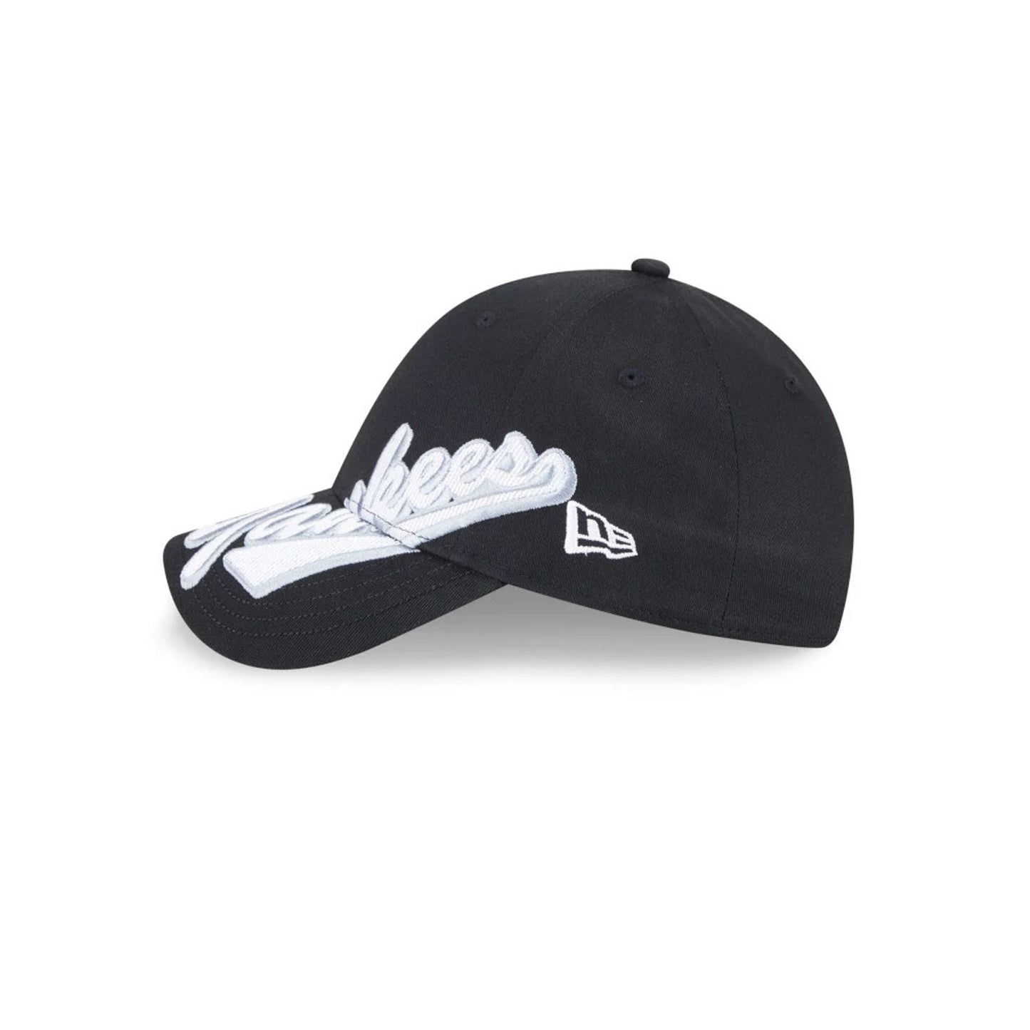 Pictured is this MLB Mix League New York Yankees 9FORTY cap in black. 5