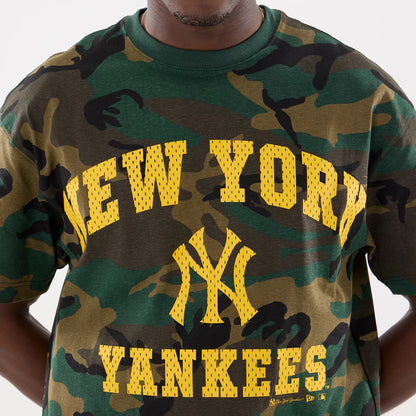The model is wearing this MLB Camo New York Yankees T-Shirt in Woodland Camo. 4
